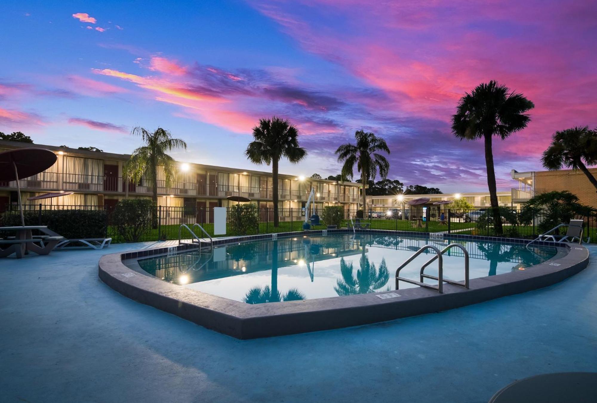 Flamingo Suites- An Extended Stay Hotel Vero Beach, Fl Exterior foto